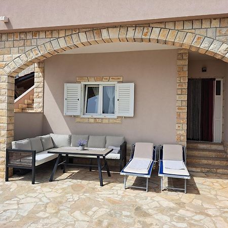 Villa Senka Нечуям Экстерьер фото